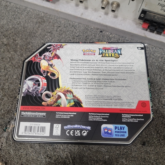 Pokemon paldean Fates Charizard tin - Picture 4 of 5